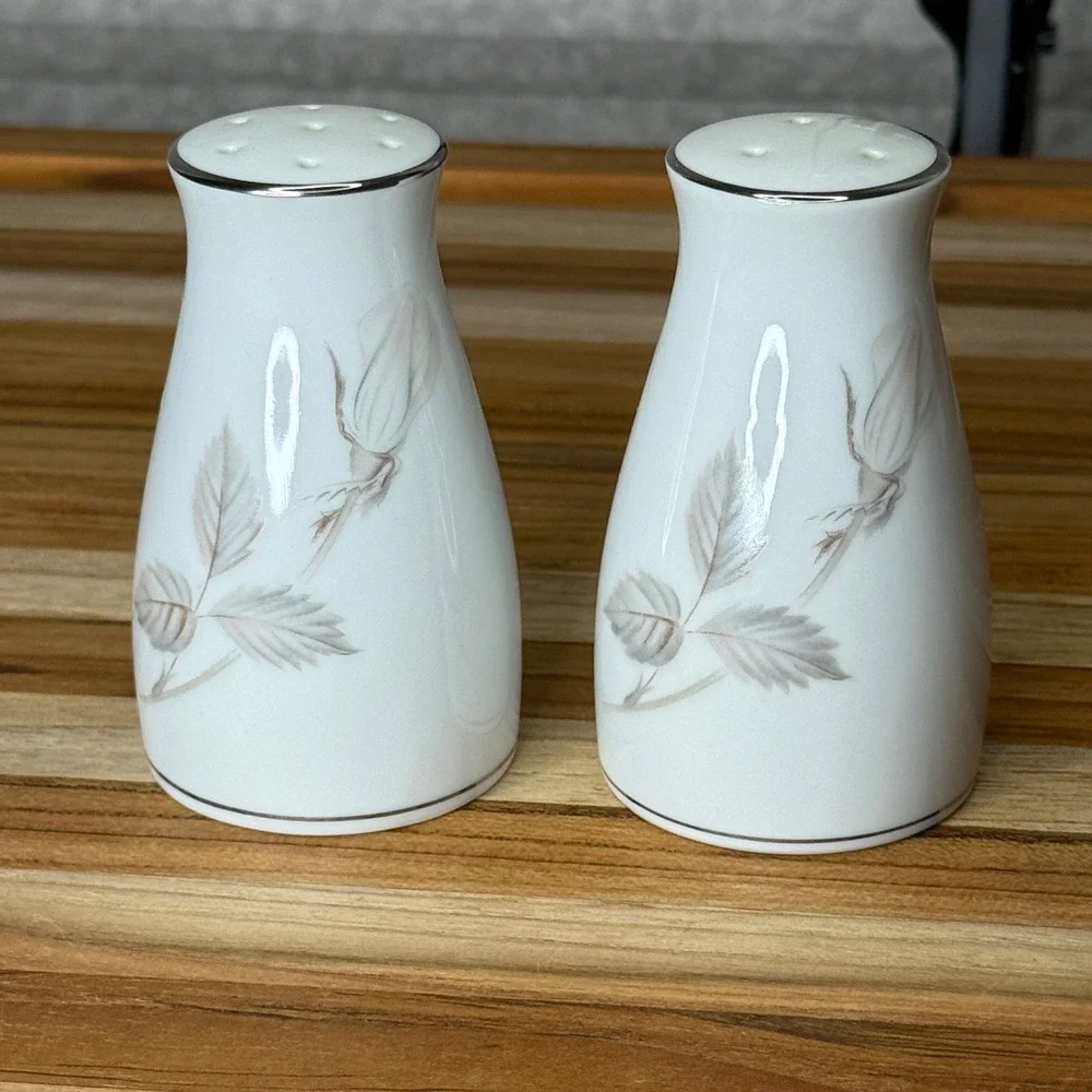 Noritake‎ PLATINUM Melrose Salt & Pepper Shakers HARD TO FIND